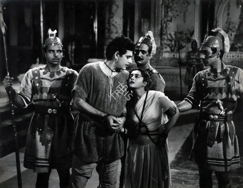 Saigal, Ramesh (Director), Bharti, 1956 | Photographic Still | CinemaEducation | 00884454