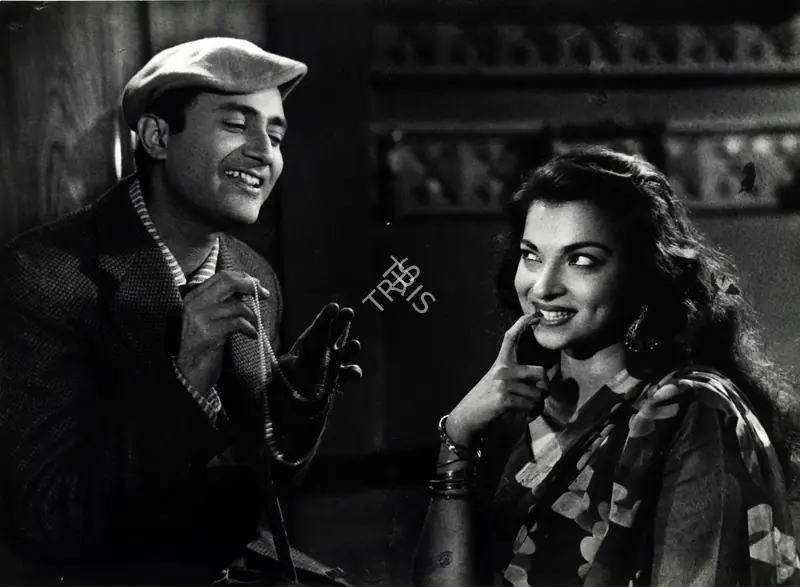 Ratra, V. (Cinematographer), Funtoosh, 1956 | Photographic Still | CinemaEducation | 00885228