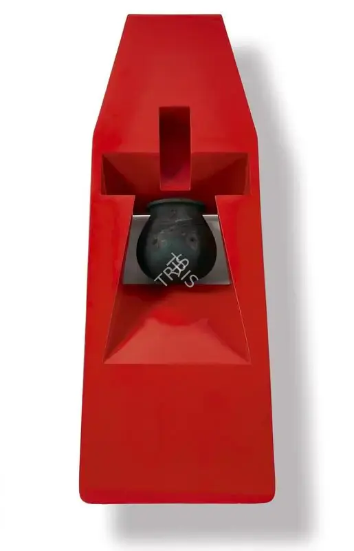 Komu, Riyas (Artist). Keep Cooking : Blood Red Series, 2005 | Sculpture