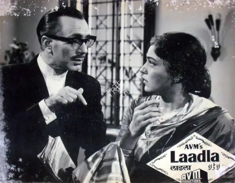 Rajagopal, D. (Cinematographer), Laadla, 1966 | Lobby Card | CinemaEducation | 00819266