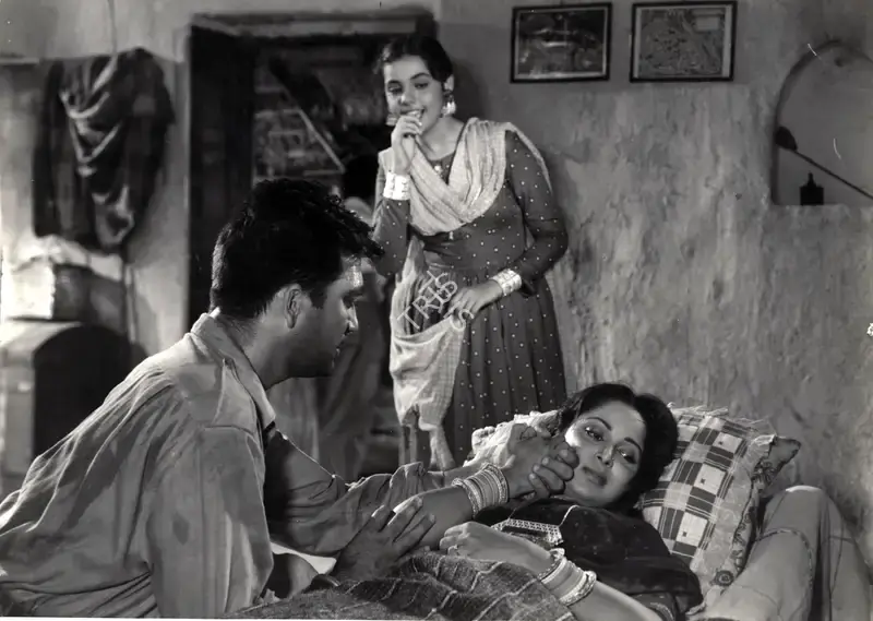 Bhattacharjee, Apurba (Cinematographer), Mujhe Jeene Do, 1963 | Photographic Still | CinemaEducation | 00886507