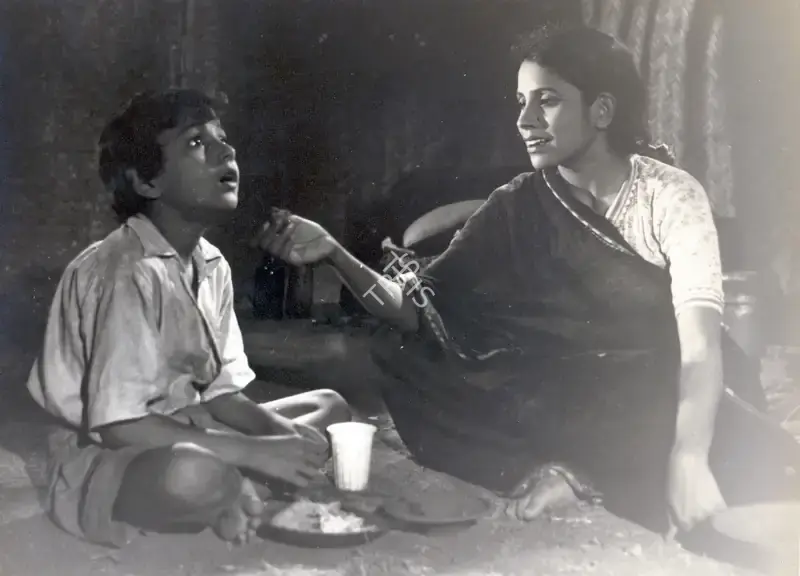 Ramachandra (ii) (Cinematographer), Munna, 1954 | Photographic Still | CinemaEducation | 00886528