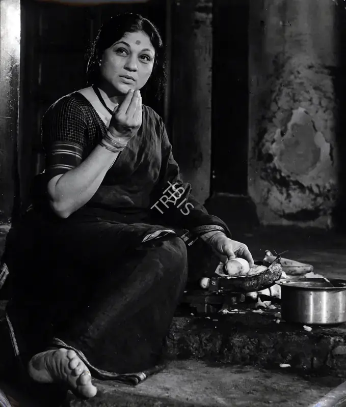 Doraisamy, B. (Producer), Aaina, 1974 | Photographic Still | CinemaEducation | 00883705