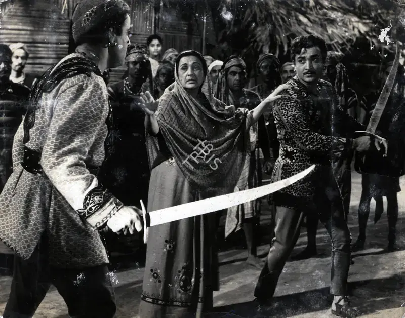 Bhagwan (Director), Shola Jo Bhadke, 1961 | Photographic Still | CinemaEducation | 00888484