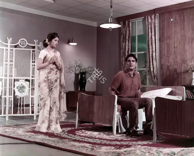 Menon, Vasu (Producer), Waris, 1969 | Photographic Still | CinemaEducation | 00888381