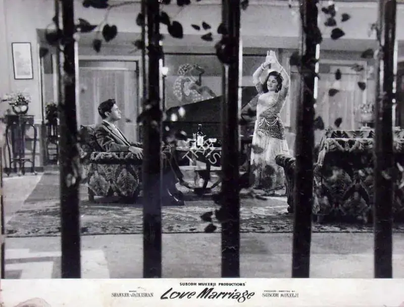 Mukerji, Subodh (Producer), Love Marriage, 1959 | Lobby Card | CinemaEducation | 00819550