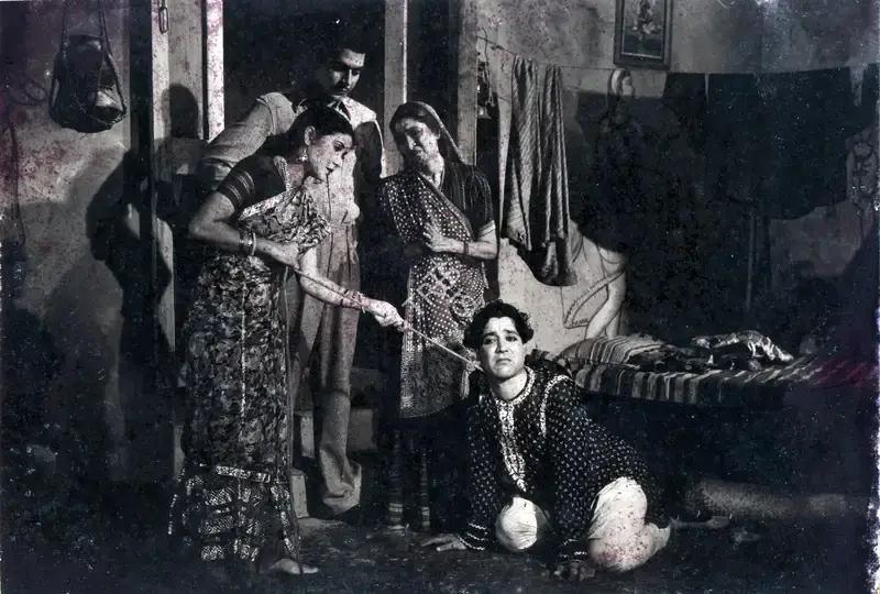 Reddy, V.N. (Cinematographer), Aag, 1948 | Photographic Still | CinemaEducation | 00883681