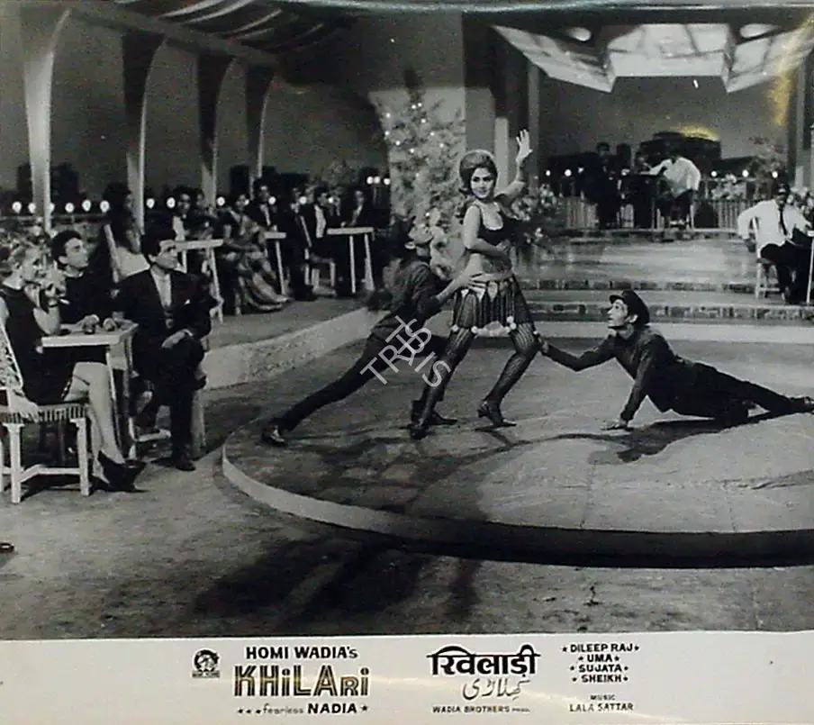 Wadadeker, Anant (Cinematographer), Khilari, 1968 | Lobby Card | CinemaEducation | 00818999