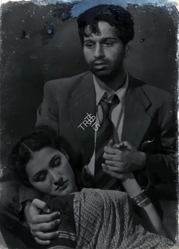 Issac, P. (Cinematographer), Jugnu, 1947 | Photographic Still | CinemaEducation | 00885778