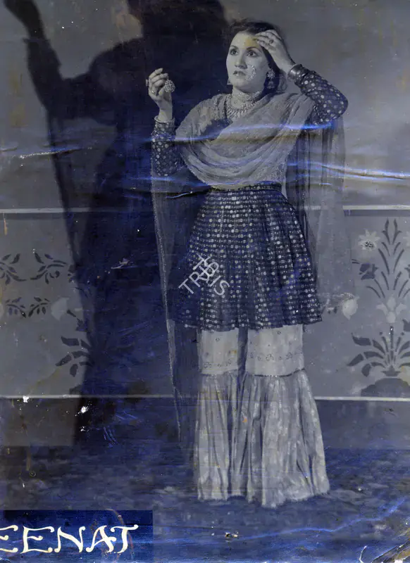 Rizvi, Shaukat Hussain (Director), Zeenat, 1945 | Photographic Still | CinemaEducation | 00888648