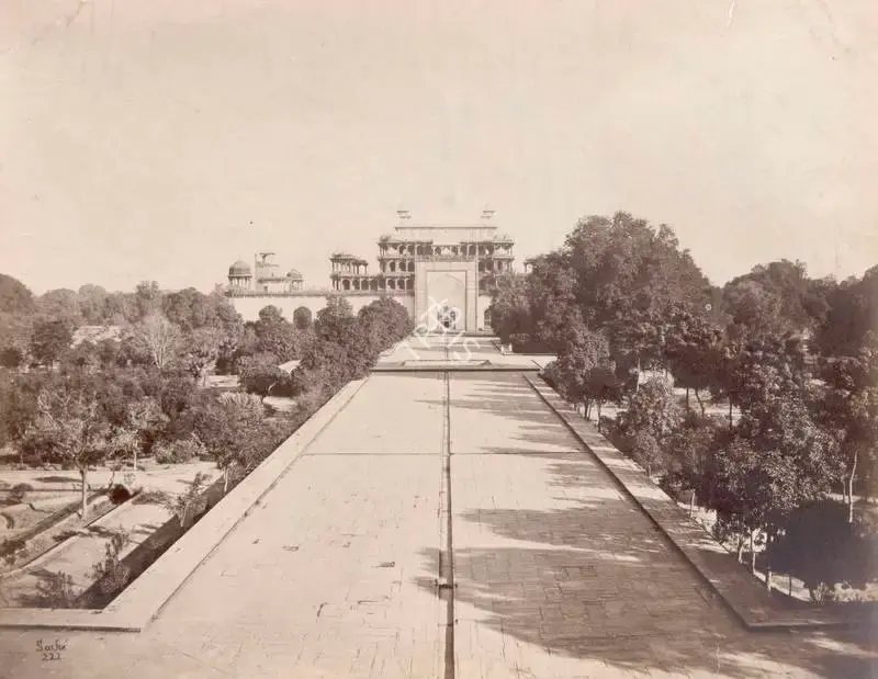 Sache, John Edward (Photographer). Akbar's Tomb, Sikandra. Albumen print, c.1880 | Antiquarian Photograph | Photography | 00116220