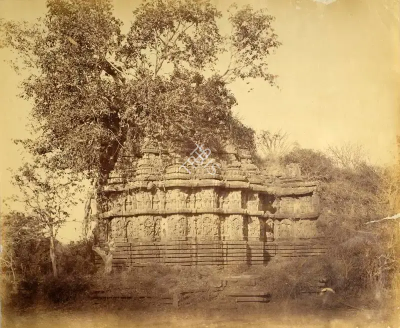 Unknown (Photographer). Ruined temple near Hallabeed. Albumen print, n.d. | Antiquarian Photograph | Photography | 00115831
