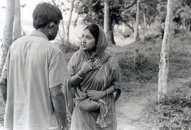 Roy, Soumendu (Cinematographer), Ashani Sanket, 1973 | Photographic Still | CinemaEducation | 00891036