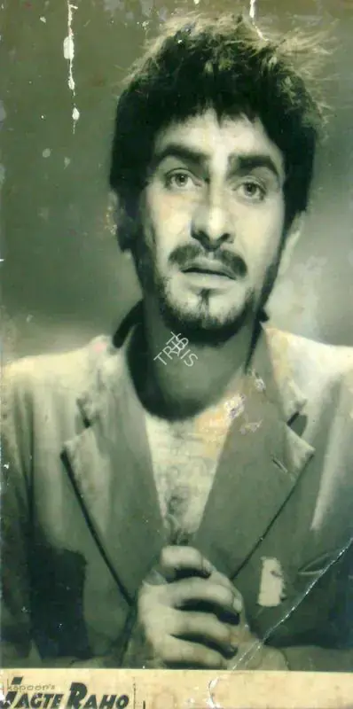 Karmakar, Radhu (Cinematographer), Jagte Raho, 1956 | Lobby Card | CinemaEducation | 00818040