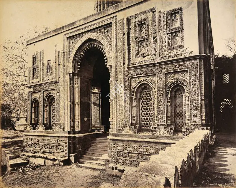 Bourne, Samuel (Photographer). Alaoodeens Gateway - From the album 'Views of Delhi and Umballa by Samuel Bourne'. Albumen print pasted on mount, c.1865-1866 | Antiquarian Photograph | Photography | 00115204
