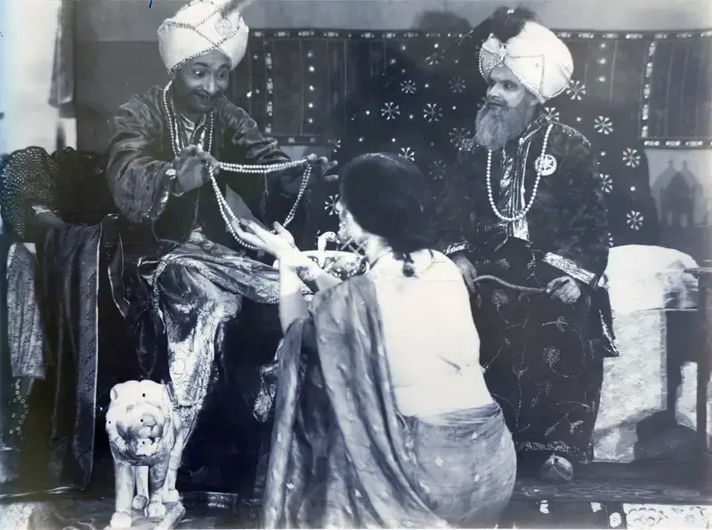 Master, Homi (Director), Khawab E Hasti, 1934 | Photographic Still | CinemaEducation | 00885871