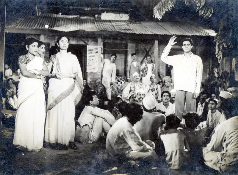 Thakur, Ramchandra (Director), Garibi, 1949 | Photographic Still | CinemaEducation | 00885245