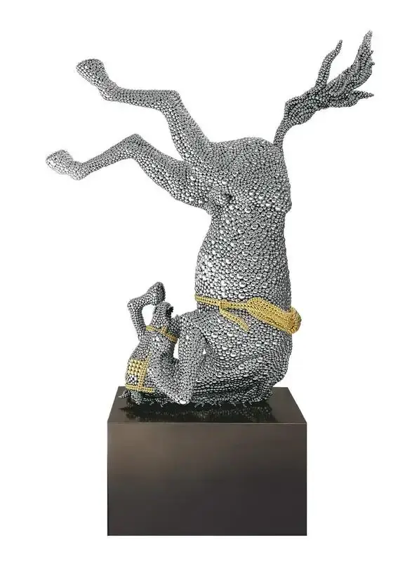 Shende, Valay (Artist). Falling Victoria, 2015 | Sculpture