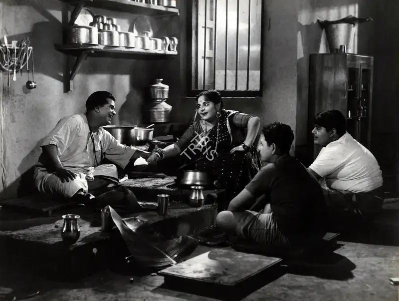 Sadiq, M. (Producer), Khota Paisa, 1958 | Photographic Still | CinemaEducation | 00885882