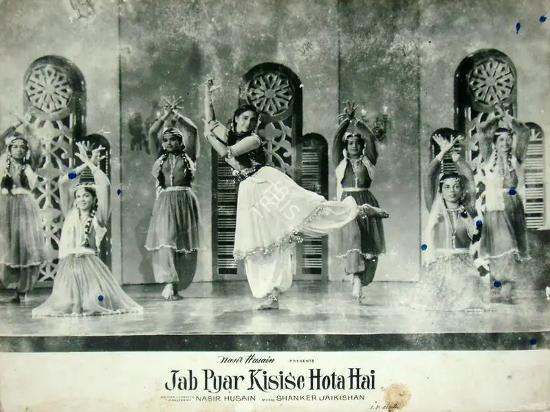 Gupta, Dilip (Cinematographer), Jab Pyar Kisise Hota Hai, 1961 | Lobby Card | CinemaEducation | 00817870