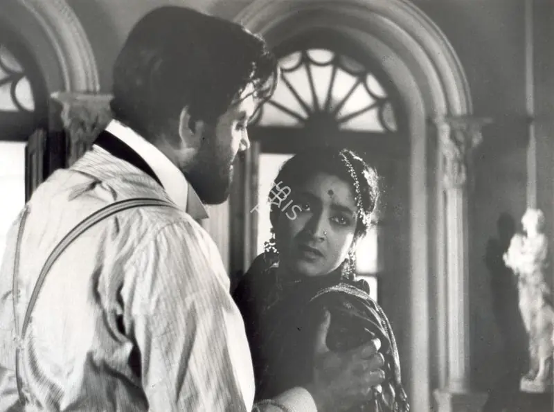 Roy, Soumendu (Cinematographer), Teen Kanya, 1961 | Photographic Still | CinemaEducation | 00891509