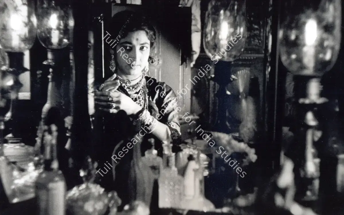 Teen Kanya (1961): featured artwork