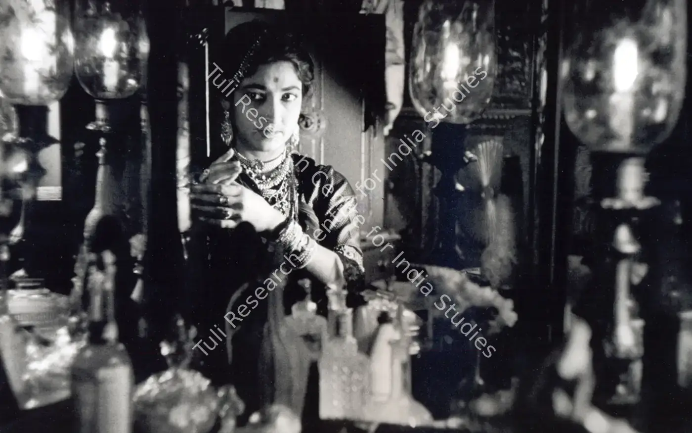 Teen Kanya (1961): featured artwork