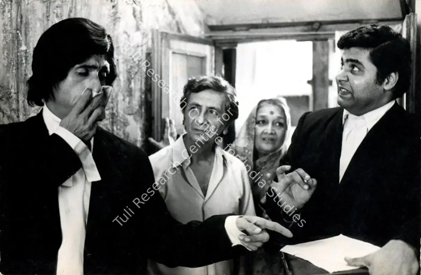 Mohan Joshi Haazir Ho (1984): featured artwork