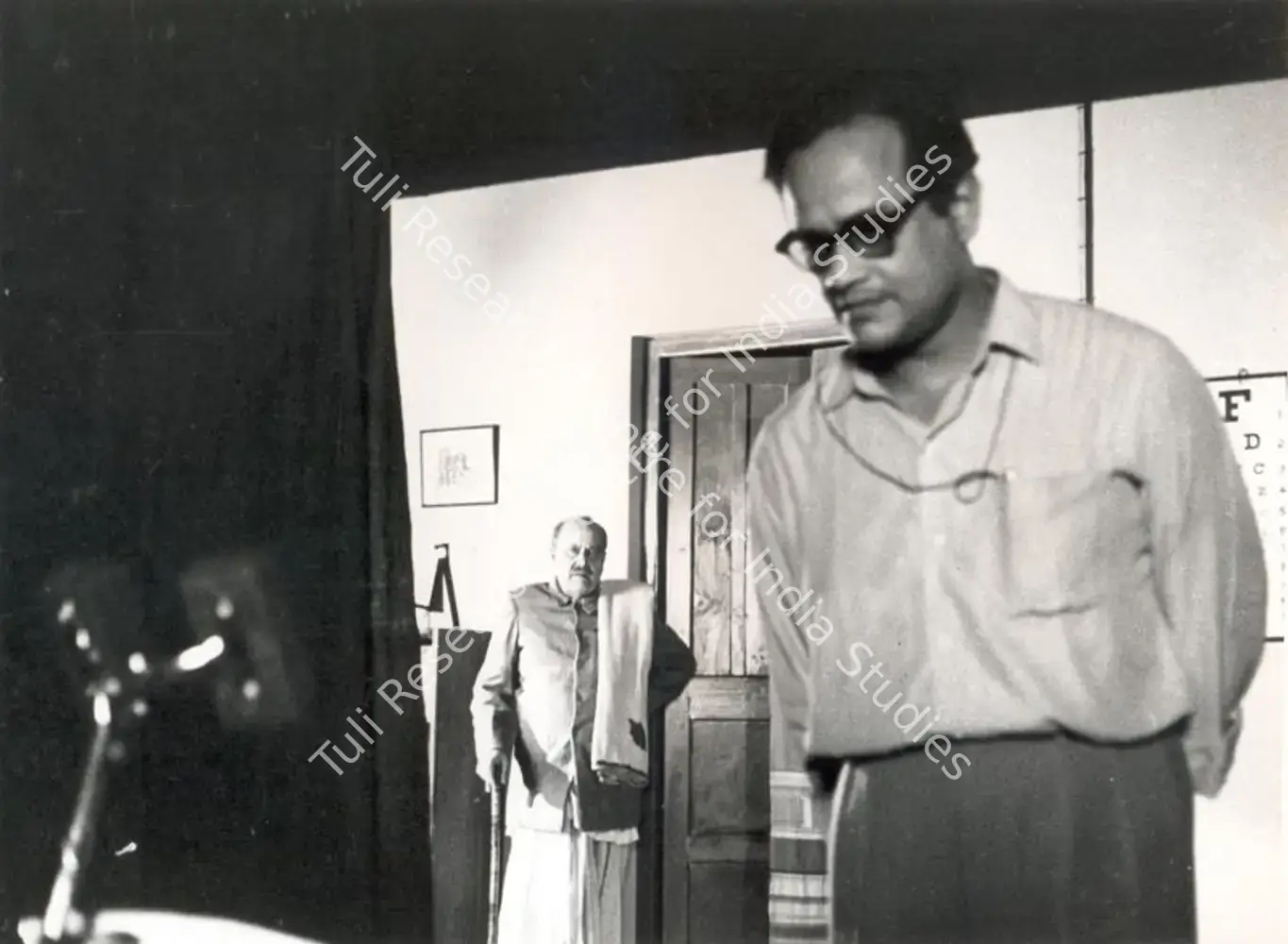 Mahanagar (1963): featured artwork