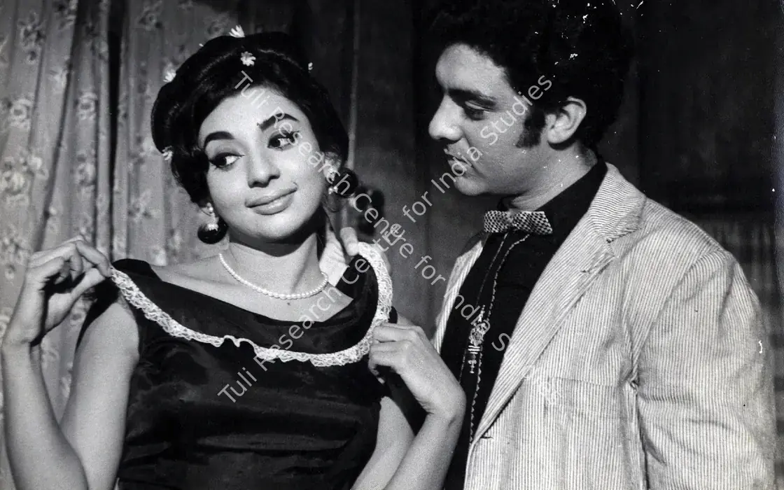 Bambai Raat Ki Bahon Mein (1967)
