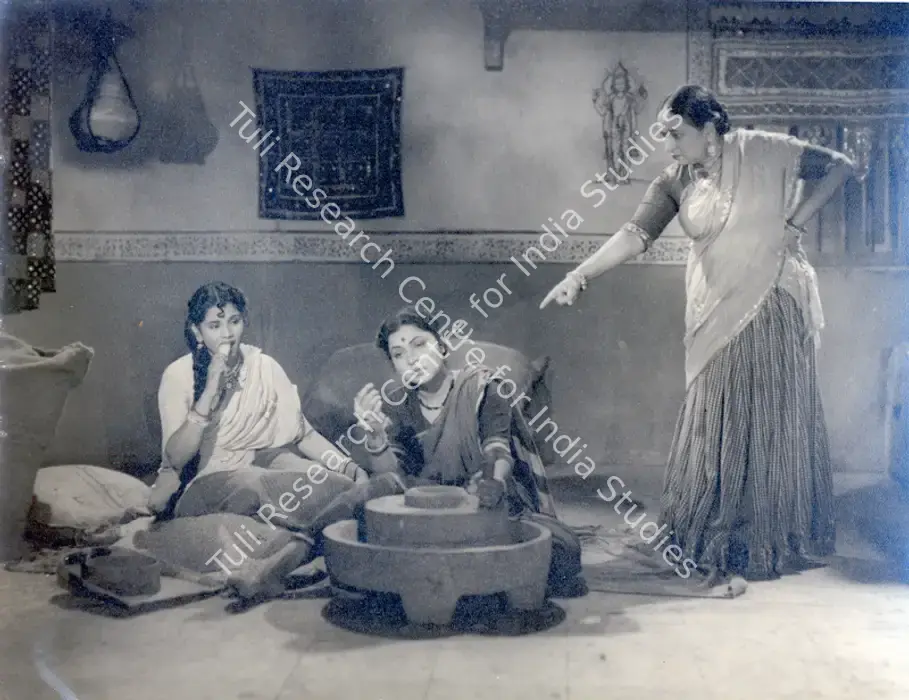 Charno Ki Dasi (1959)