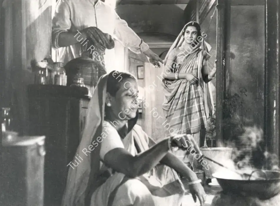 Mahanagar (1963)