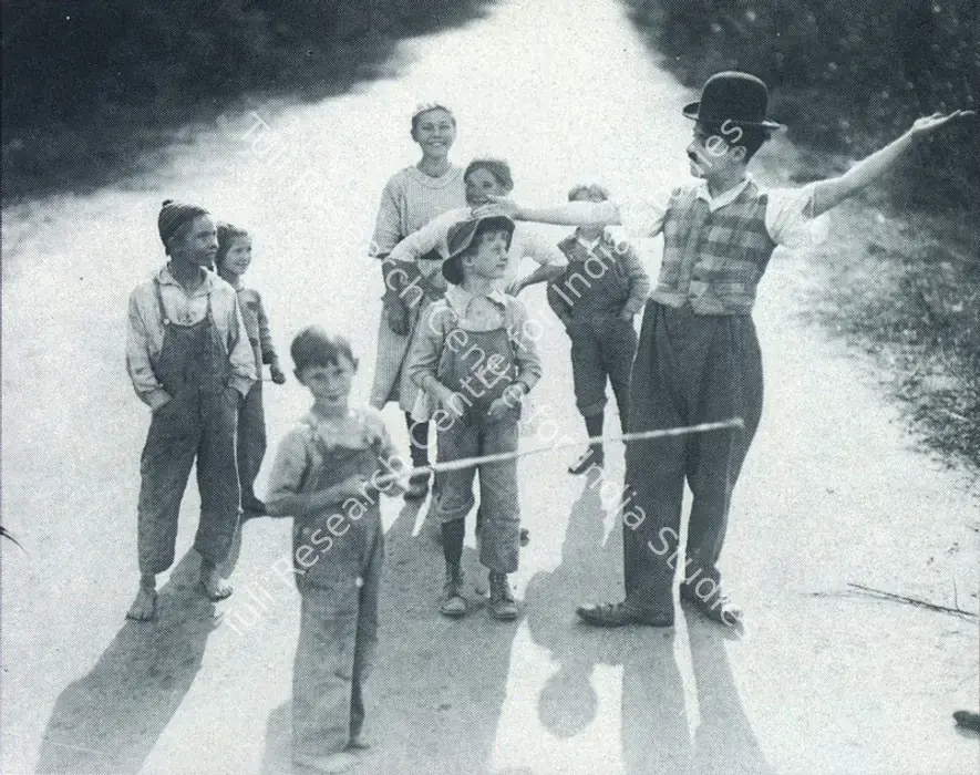 Sunnyside (1919)