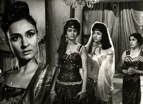 Thakur, Mahendra (Cinematographer), Sher E Watan, 1971 | Photographic Still