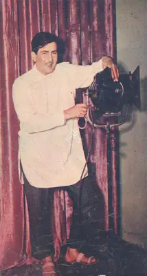 Jain, J.C. (Editor). Filmfare, 18 February 1955 | Magazine | 00793169