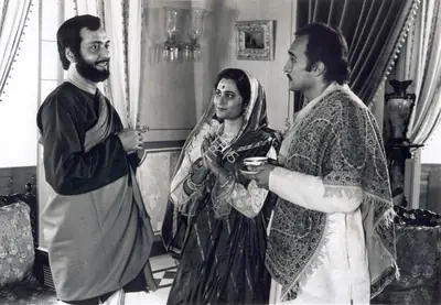Roy, Soumendu (Cinematographer), Ghare Baire, 1985 | Photographic Still | CinemaEducation | 00663293