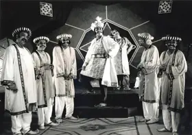 Roy, Soumendu (Cinematographer), Hirak Rajar Deshe, 1980 | Photographic Still | CinemaEducation | 00663341