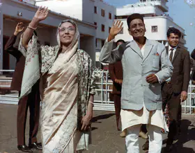 Irani, Faredoon A. (Cinematographer), Duniya, 1968 | Photographic Still
