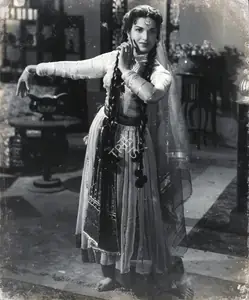 Mulvani, Khushi (Producer), Aabroo, 1956 | Photographic Still