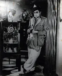 Pareenja, R.D. (Cinematographer), Kismet, 1943 | Photographic Still