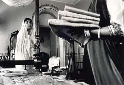 Roy, Soumendu (Cinematographer), Ghare Baire, 1985 | Photographic Still | CinemaEducation | 00663304