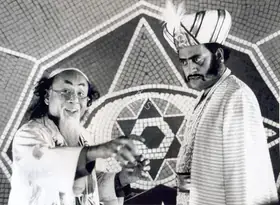 Roy, Soumendu (Cinematographer), Hirak Rajar Deshe, 1980 | Photographic Still | CinemaEducation | 00663340