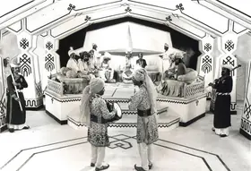 Roy, Soumendu (Cinematographer), Hirak Rajar Deshe, 1980 | Photographic Still | CinemaEducation | 00663345