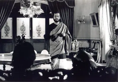 Roy, Soumendu (Cinematographer), Ghare Baire, 1985 | Photographic Still | CinemaEducation | 00663292