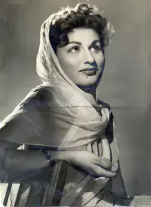 Kashyap, D.D. (Director), Naya Ghar, 1953 | Photographic Still
