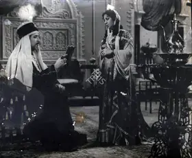 Divecha, Dwarka (Cinematographer), Yasmin, 1955 | Photographic Still