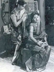 Dheer, C.L. (Director), Bahu Beti, 1952 | Photographic Still