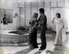 Irani, Nariman A. (Cinematographer), Phool Aur Patthar, 1966 | Photographic Still