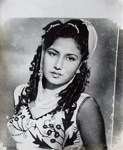 Wadadeker, Anant (Cinematographer), Aladdin Aur Jaadui Chiraag, 1952 | Photographic Still