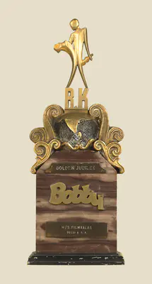 Kapoor, Raj (Producer), Bobby, 1973. Golden Jubilee Trophy of the film Bobby | Jubilee Trophy